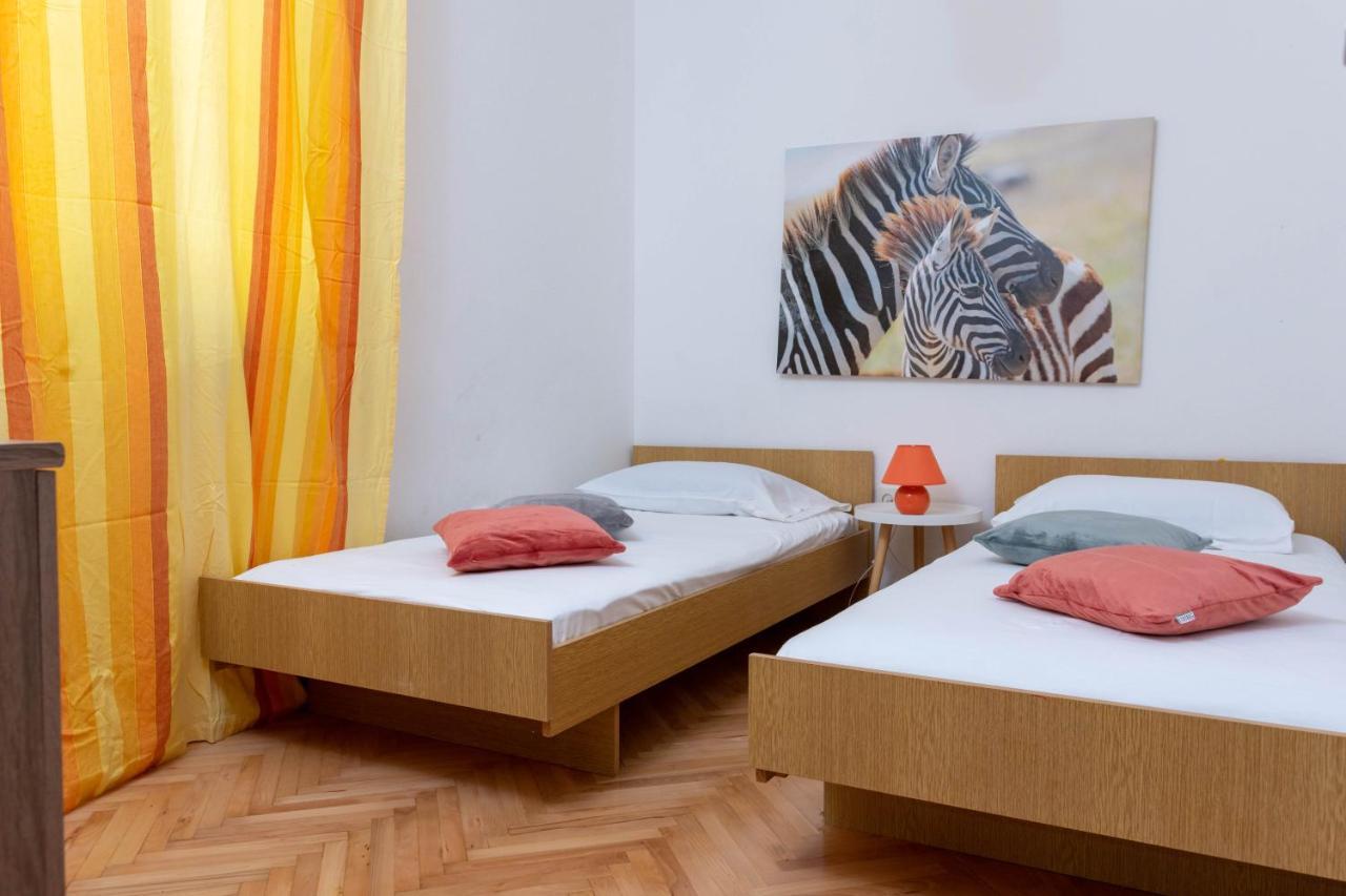 Villa Apartman Duce Milka Extérieur photo