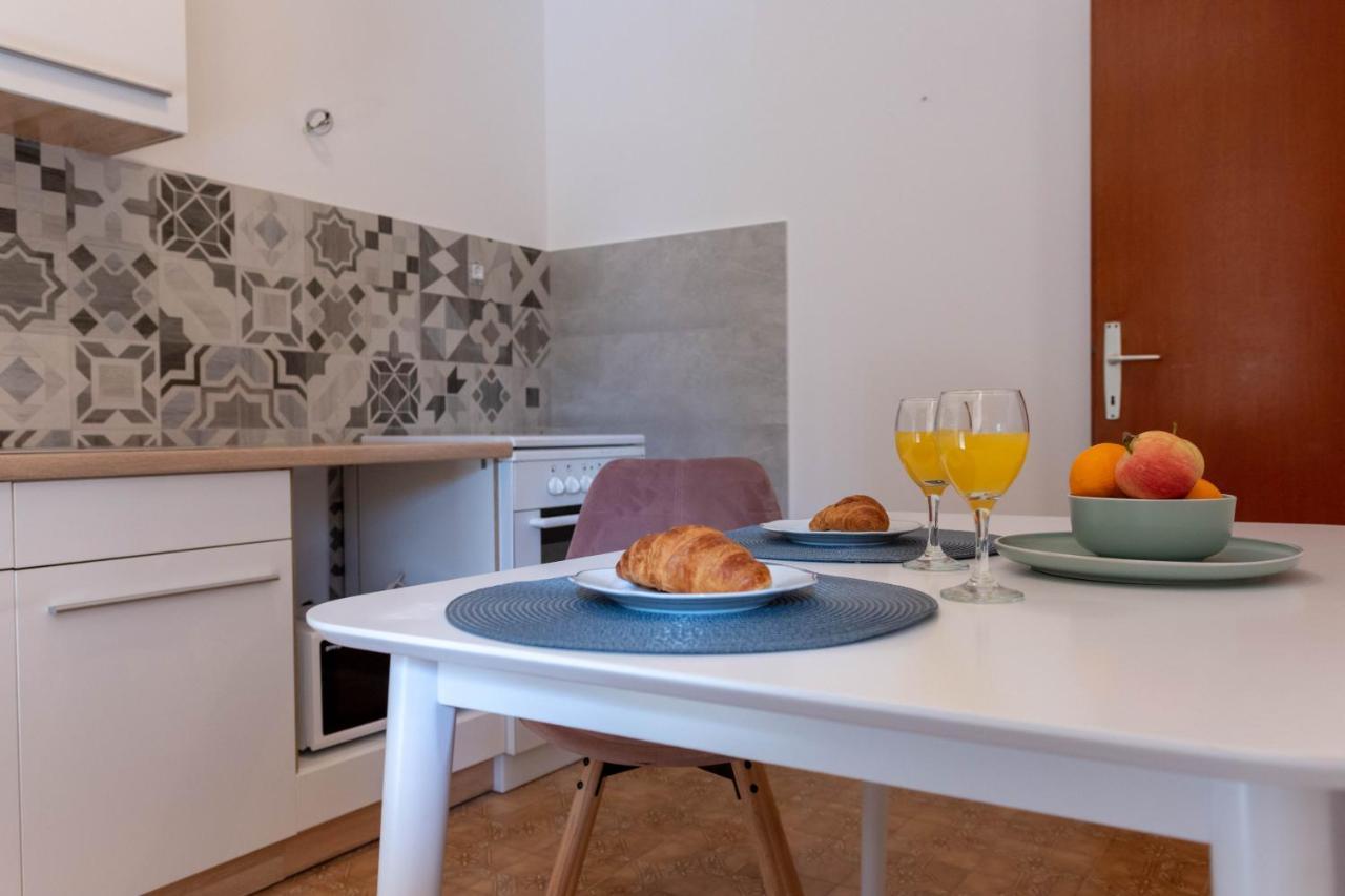 Villa Apartman Duce Milka Extérieur photo
