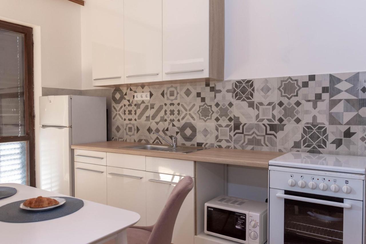 Villa Apartman Duce Milka Extérieur photo